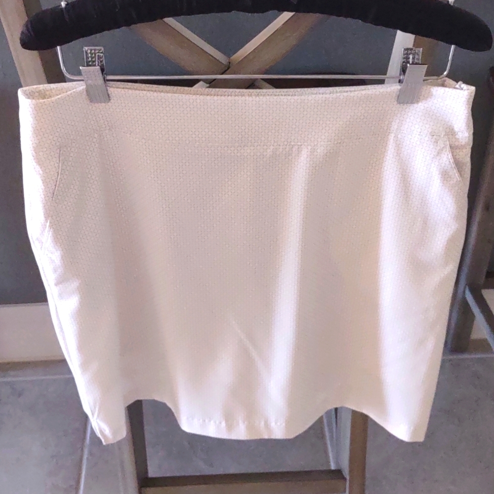 Never worn. New golf skirt make me an offer !